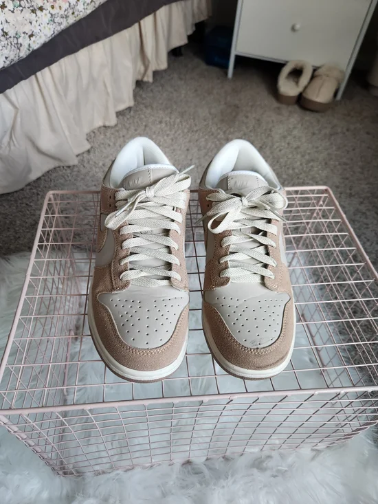 Nike Dunk Low SE - Picture 2 of 8